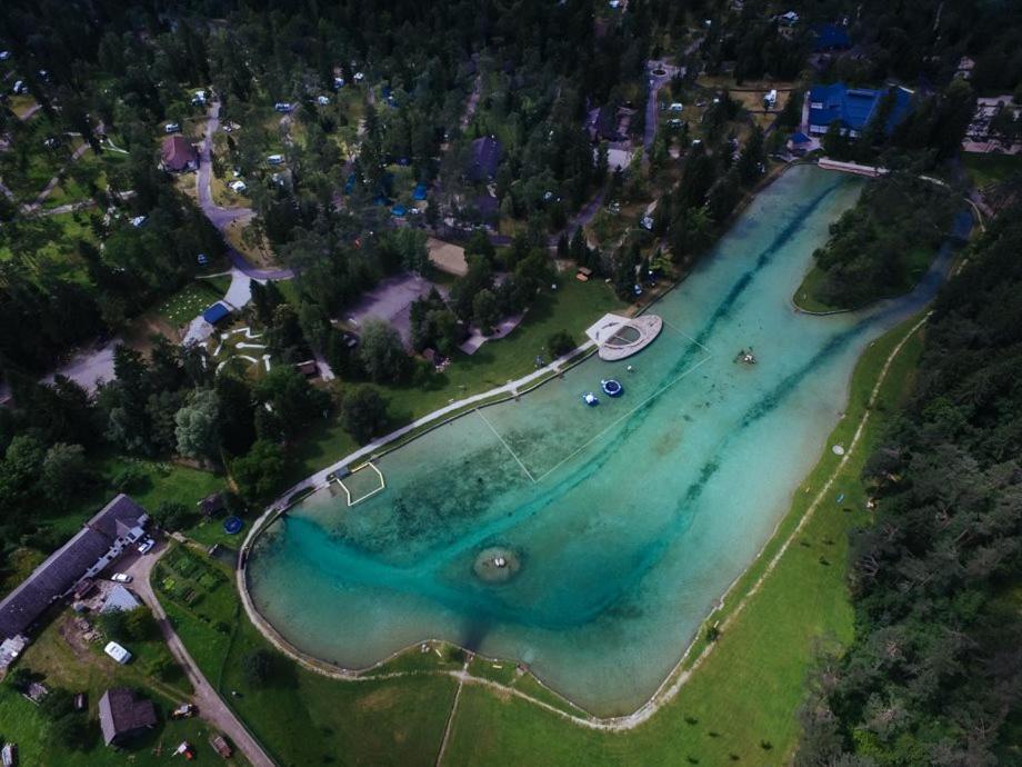 Bungalovi Camping Sobec Hotel Lesce  Eksteriør billede
